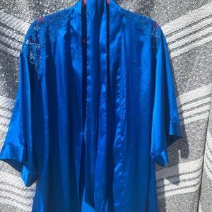 Satin robe in stunning blue shade
